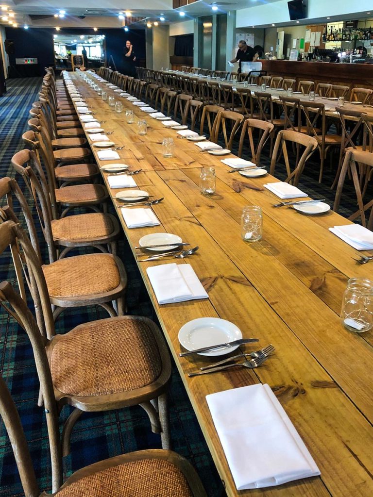 Banquet-Tables
